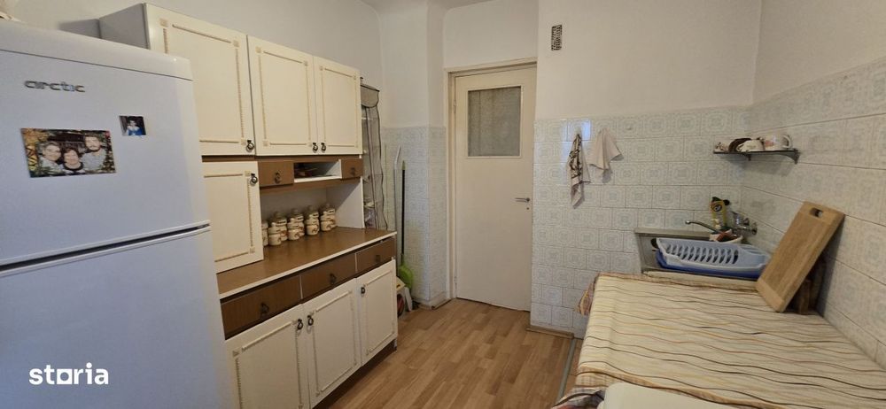 Apartament 4 camere, 83 mp, zona Vest
