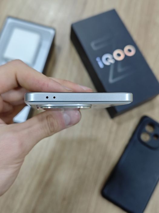 IQOO Z9 Turbo Sotlad