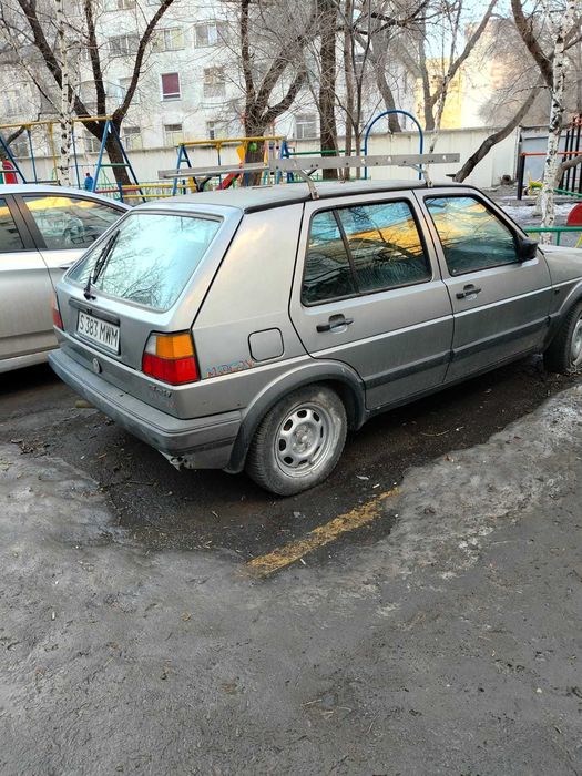 продам легковой автомобиль Гольф 2