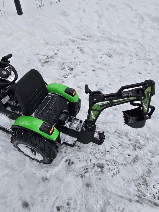 Детский электромобиль трактор с прицепом