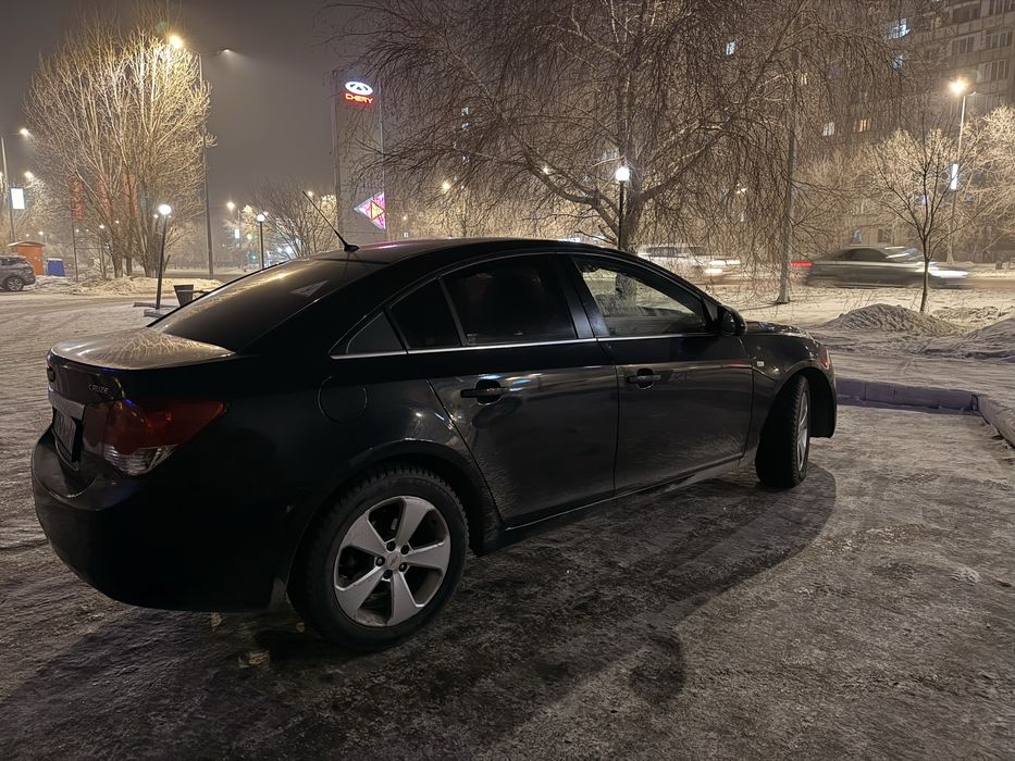 Продам chevrolet cruze