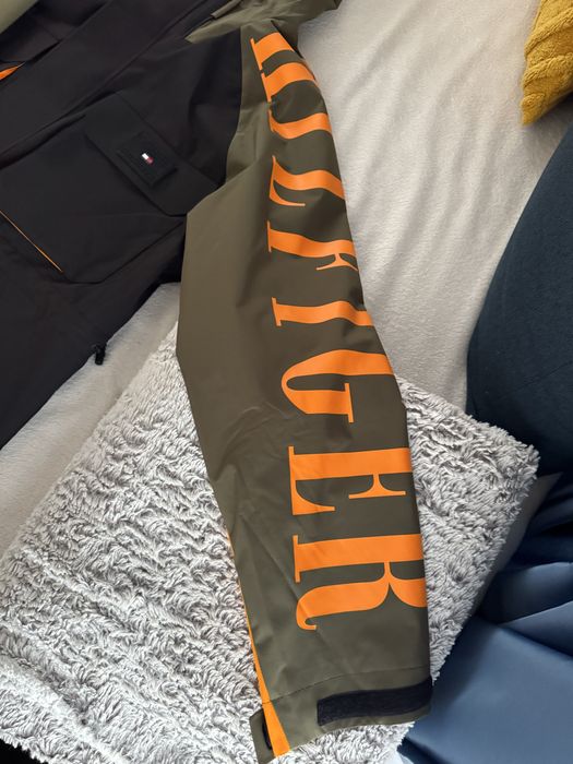 Tommy Hilfiger яке, Ново,  Водоотблъскващо, отговаря на XL