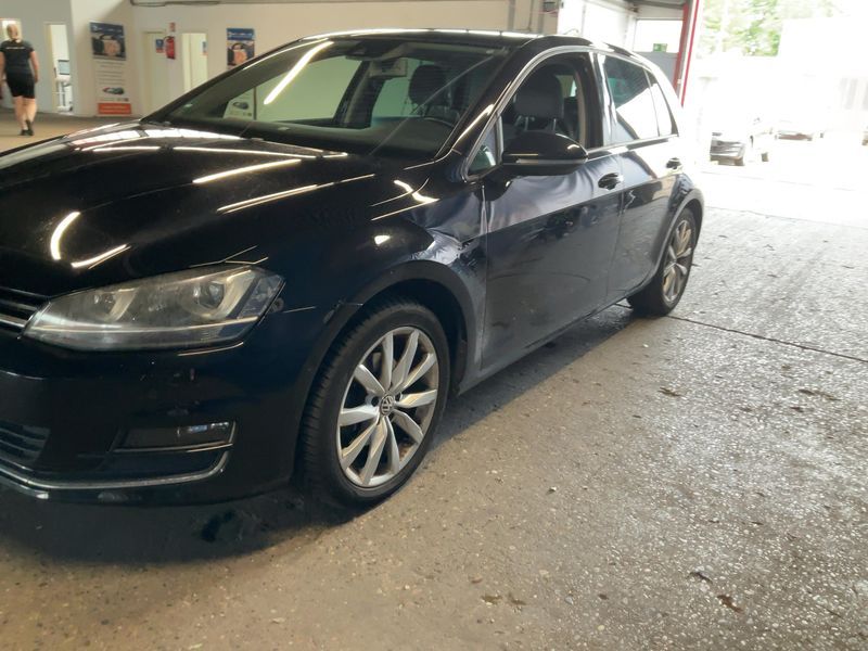 Volkswagen Golf VII 2.0 TDI Highline BlueMotion Tech 2013