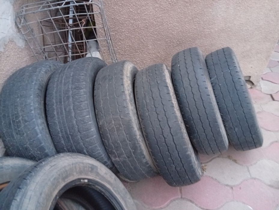 Продам шины на газель