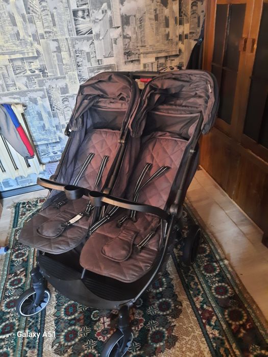 Продам коляску для двойни