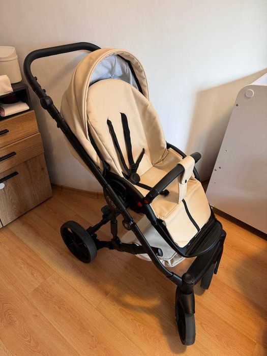Бебешка количка 3 в 1