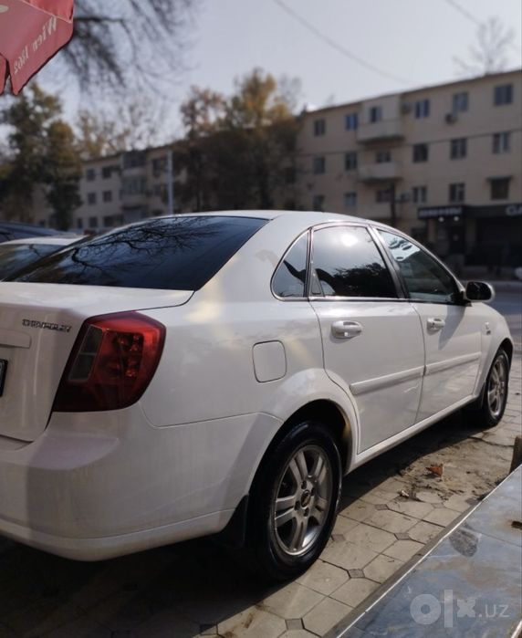 Продается chevrolet Lacetti 1.6 автомат