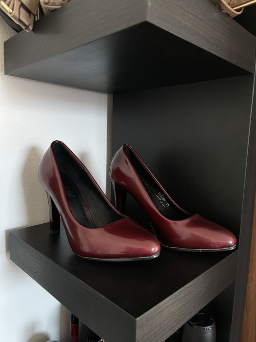 Дамски обувки с ток