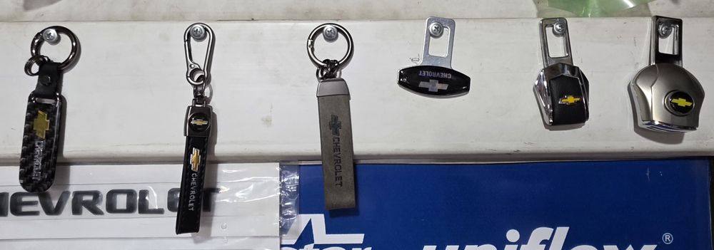 Надписи, эмблемы брелки Chevrolet