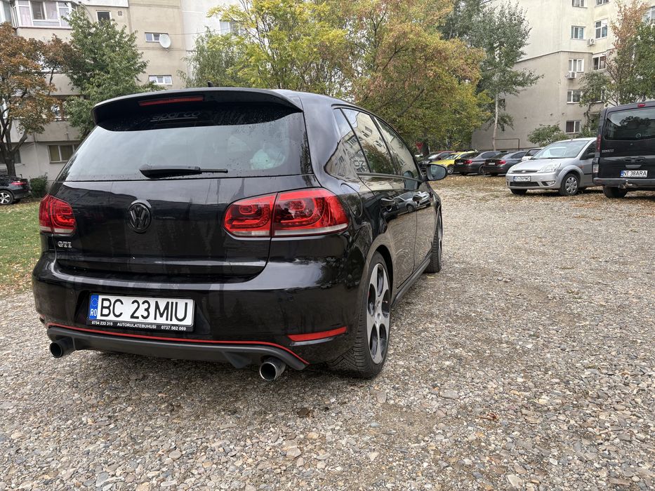 VOLKSWAGEN Golf 2010 — imagine 4