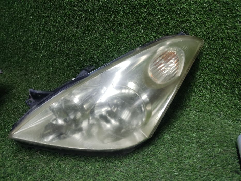 Фары Toyota wish