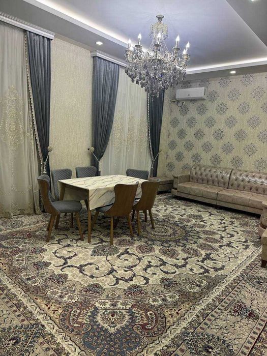 Срочно М.Улугбек туманида Корасу 3 дахасида коттедж ижарага берилади.