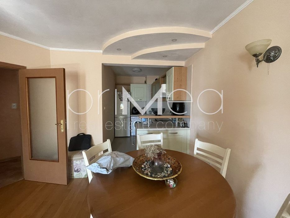 Дава се под наем Двустаен апартамент в Бургас, Център - 75 кв.м за 448.8 € - Снимка #4