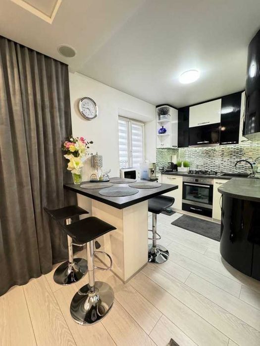 Дава се под наем Двустаен апартамент в София, Център - 65 кв.м за 459 € - Снимка #4