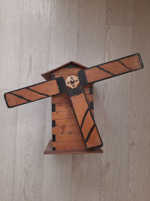 Продаю      мельница