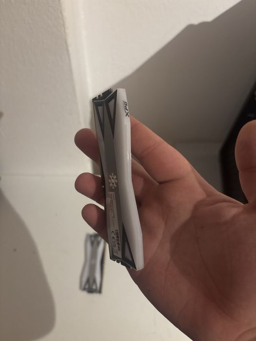 Vand 16GB ddr4  pret negociabil