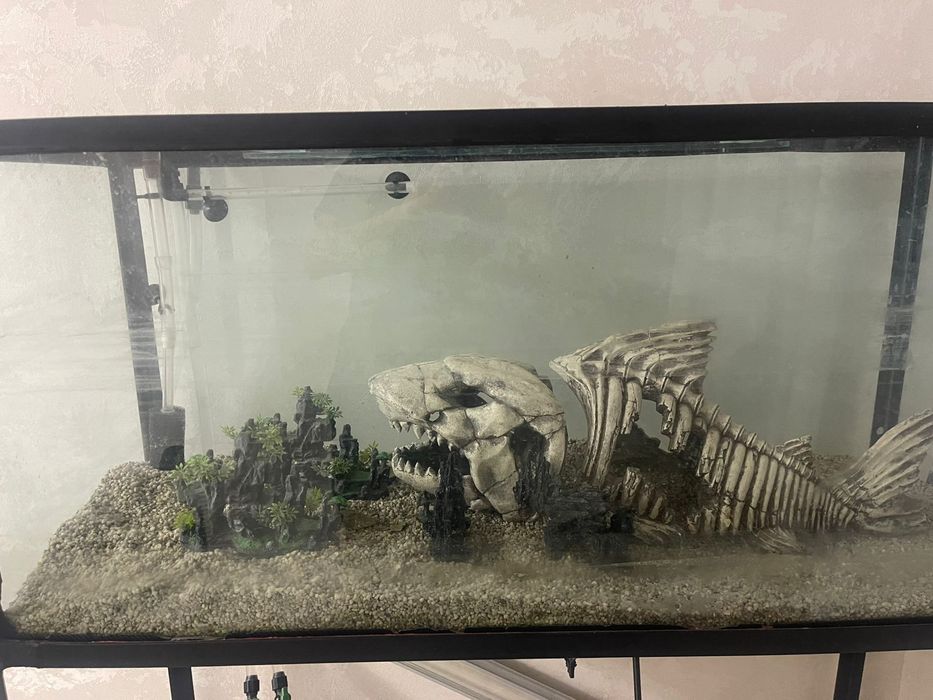 Продам аквариум на 350л