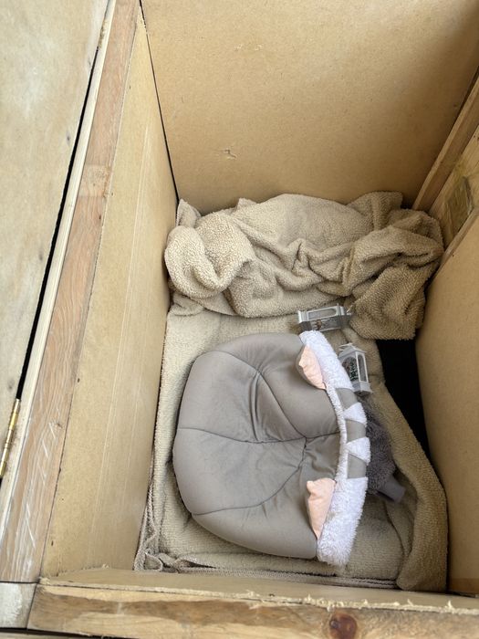 Продам будку для собак