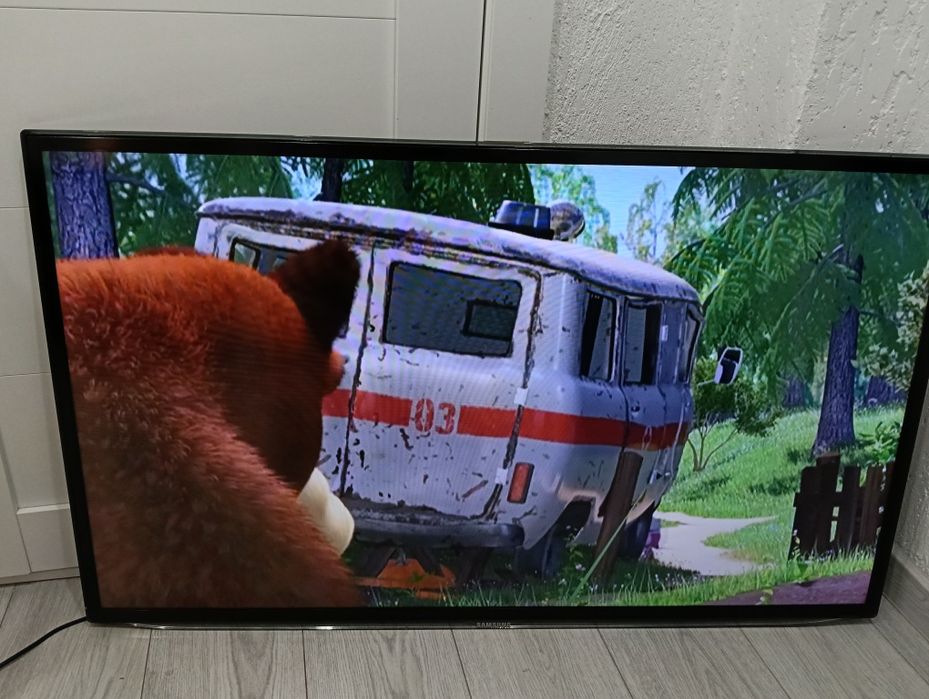 Продам большой телевизор Samsung
