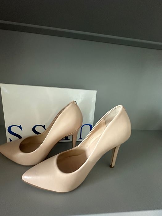 Дамски обувки Guess