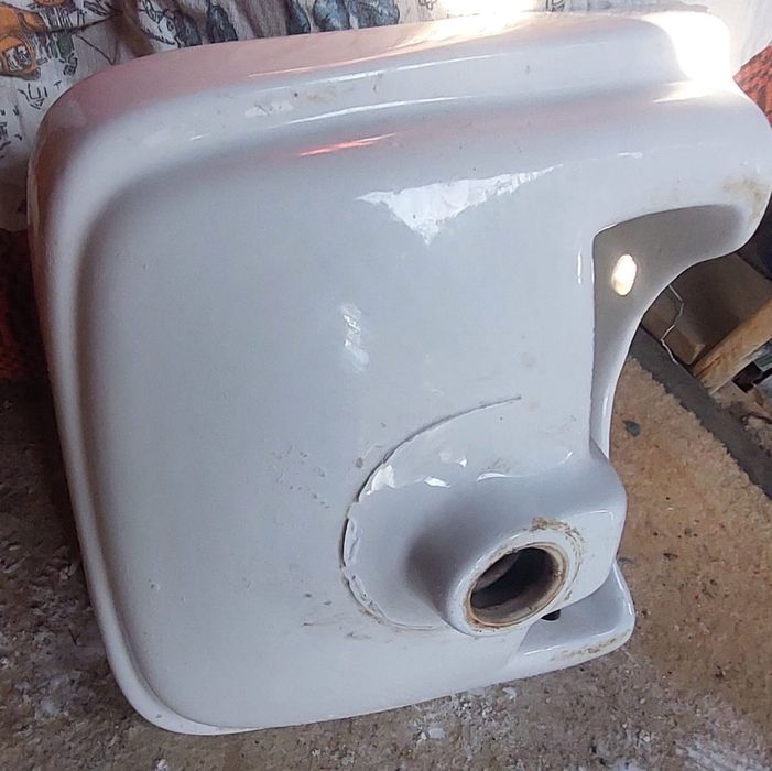 Маленькая раковина в отличном состоянии