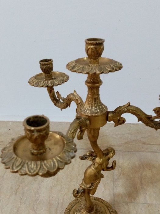Set sfeșnice antice in stilul Art-Deco din bronz masiv piese cu o lucr