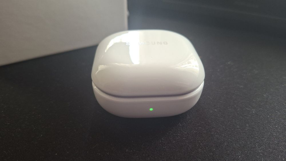 Samsung Galaxy Buds2 + оригинална кутия и тапи