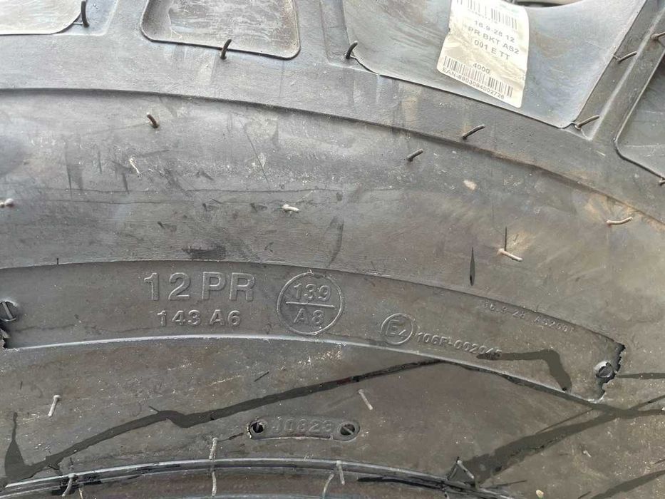 Marca BKT 16.9-28 cauciucuri noi cu 12 pliuri pentru tractor spate