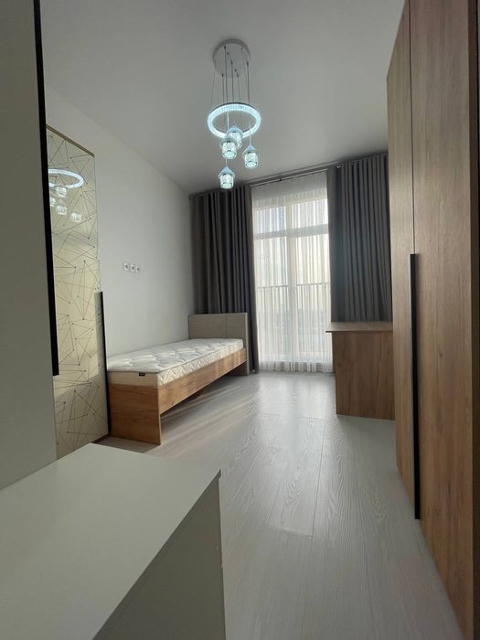 Сдается Жк Династия срочно 3/8/9.  75м2