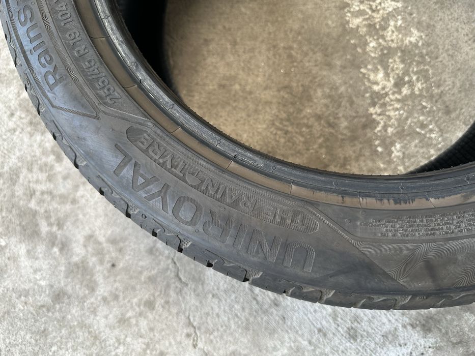 Set anvelope 255/45 R19 UNIROYAL vară