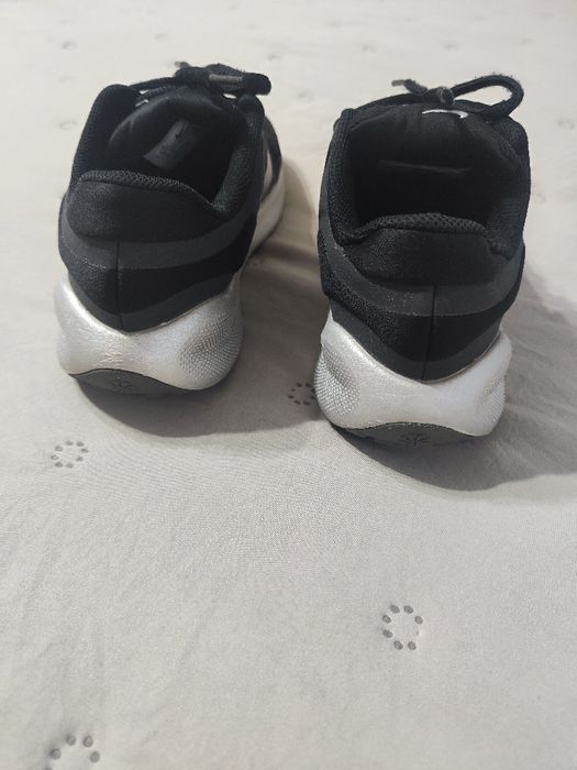 Оригинални летни маратонки Nike