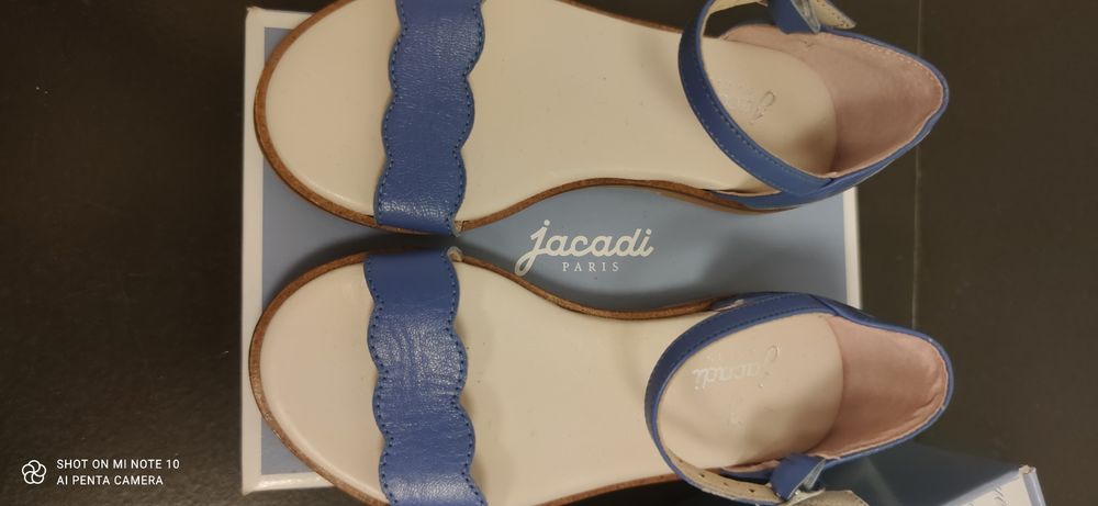 Jacadi нови детски сандали