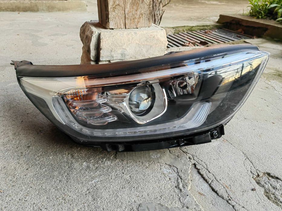 Фар Kia Stonic LED десен/Фар Киа Стоник Оригинален