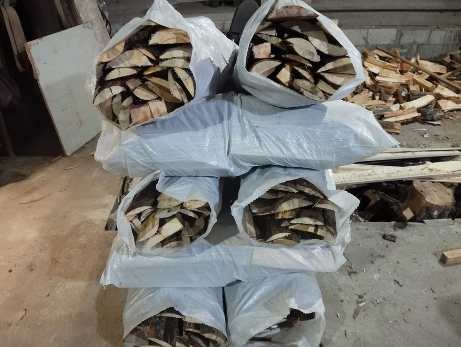 Уголь дров в мешках ДОСТАВКА