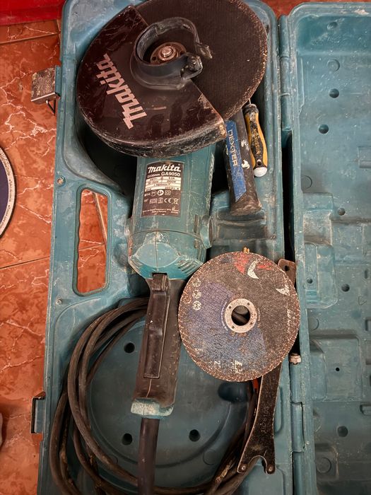 Ъглошлайф Makita GA9050 230 mm