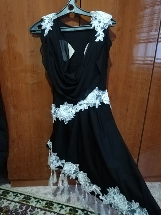 Продам платье Латина