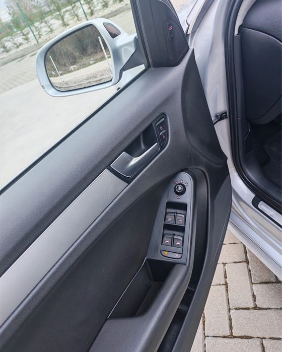 Audi A4 quattro , 2.0 TDI ,cutie de viteza manuala 6+1