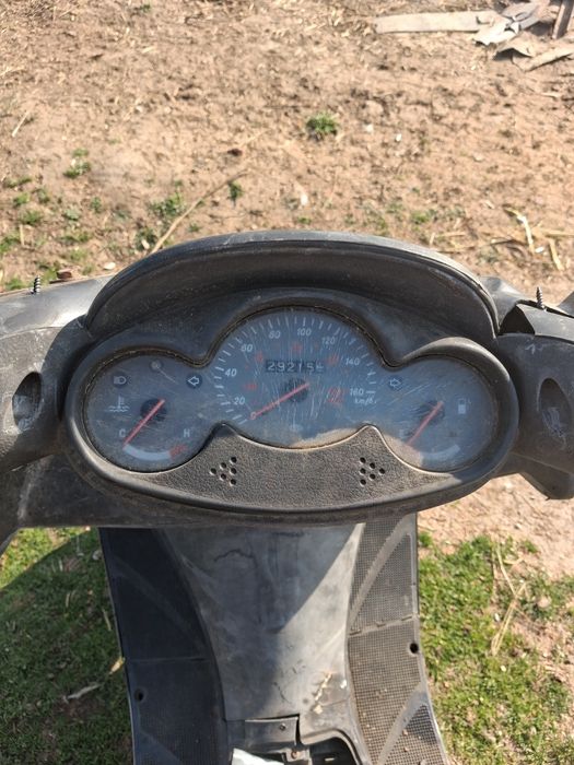 Vând scuter yamaha 160