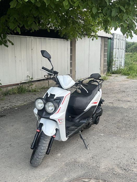 Продам бумер 150 кубов на учете