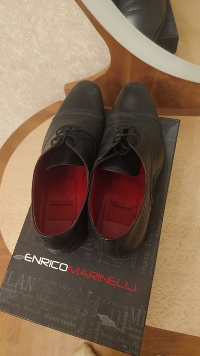 Туфли от Enrico Marinelli размер 42