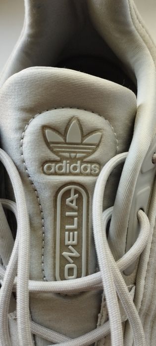 Adidas ozelia Sneakers