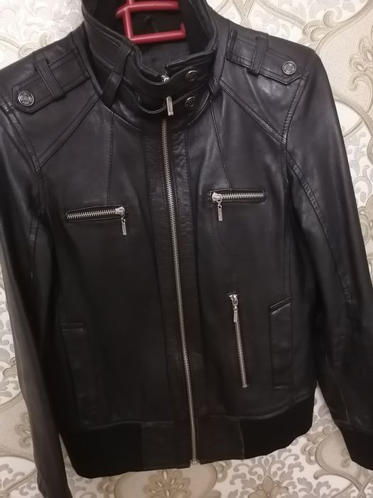 Продам 2 кожанные  куртки