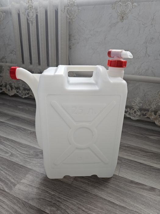 Продаю канистры в отличном состоянии