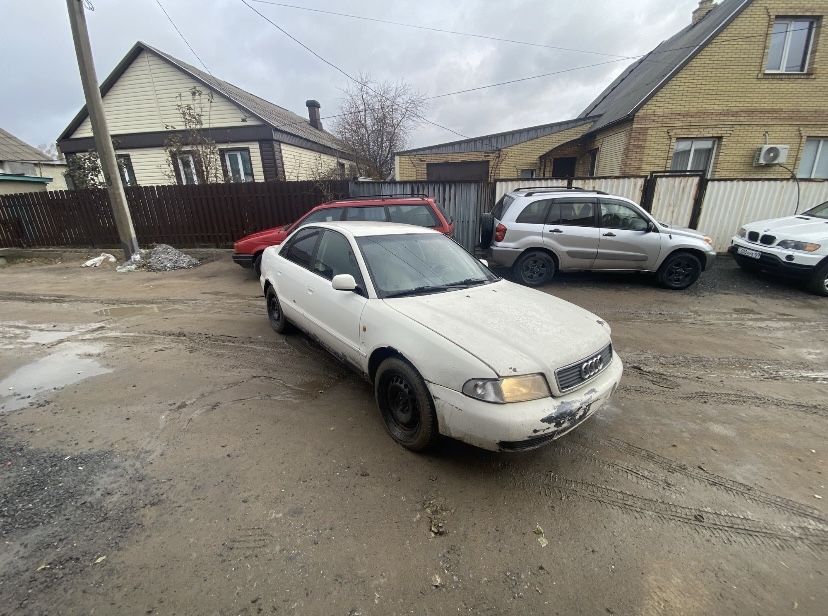Ауди а4 по запчастям