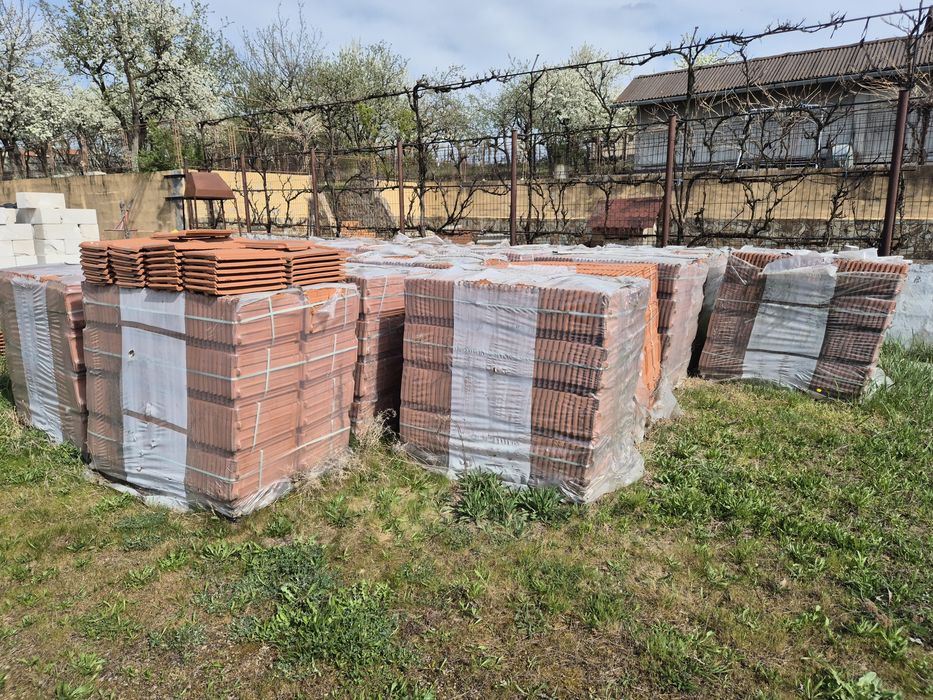 Țiglă Cermica Premium maro mat