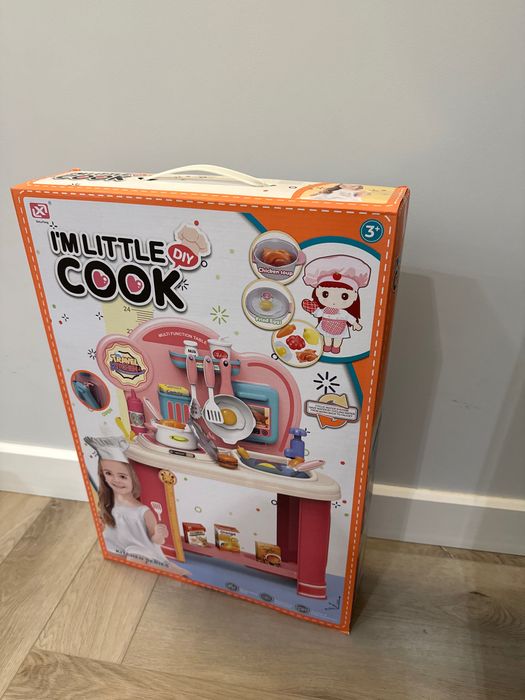 Продам детский игровой кухонный набор