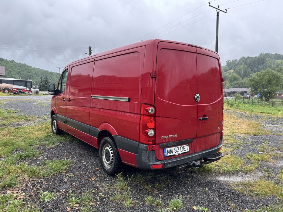 Volkswagen Crafter 2015 2.0D Autoutilitara cu lift hidraulic navigatie