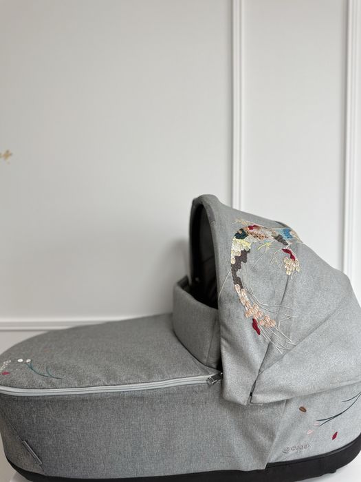 Cybex Кош за новородено priam 4 lux koi