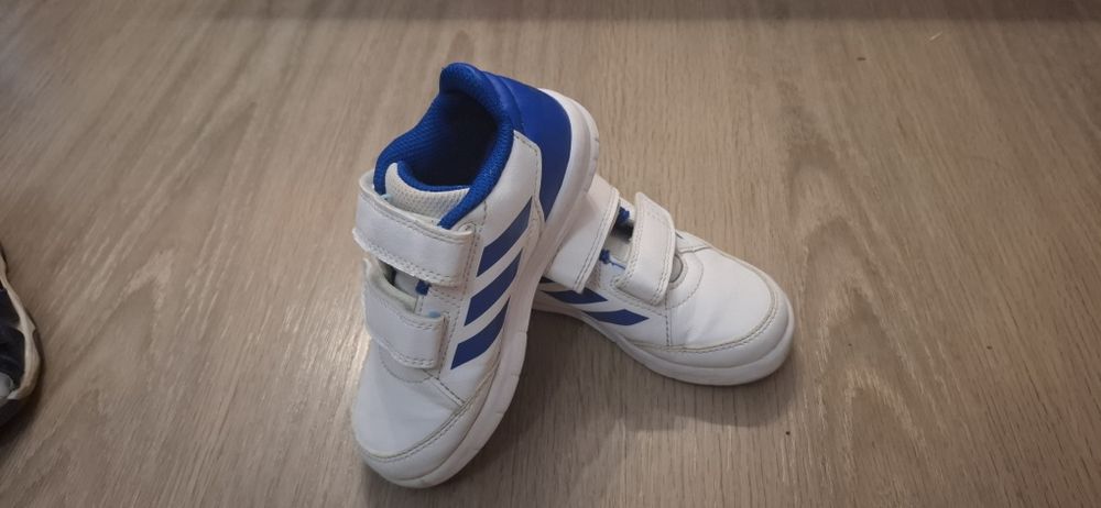 Маратонки Adidas