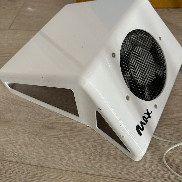 aspirator unghii max